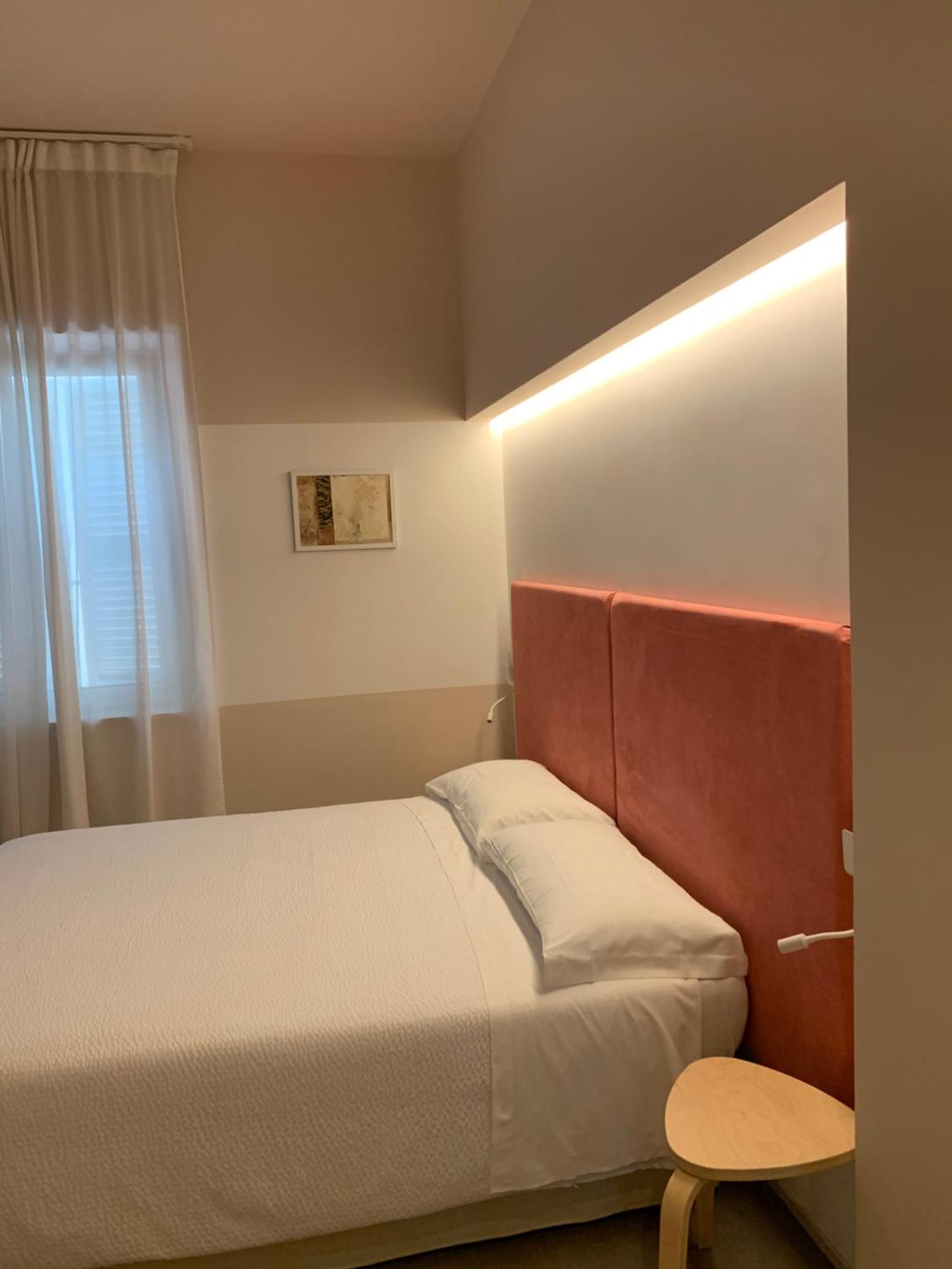 B&B Previsto Sole 西维尔诺瓦·马尔凯 外观 照片